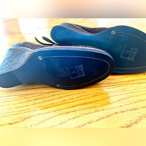 Frye Suede Lace Up Wedges - Dark Brown, Size 7.5 - Picture 9 of 10